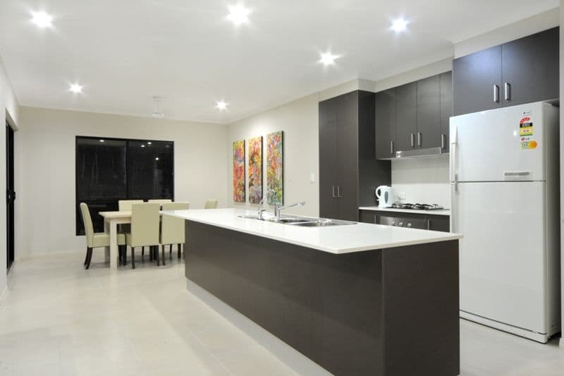 2 Jonquill Court, CANNONVALE QLD 4802, Cannonvale - Thumbnail 2