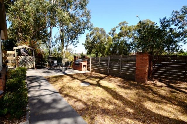  6 Main Road, LOWER PLENTY VIC 3093, Lower Plenty - Thumbnail 2