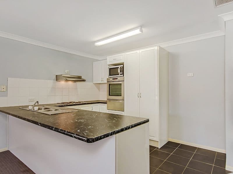 118 Highfield Drive, MERRIMAC QLD 4226, Merrimac - Thumbnail 4