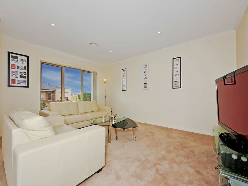 13 Tuana Place, TRUGANINA VIC 3029, Truganina - Thumbnail 2