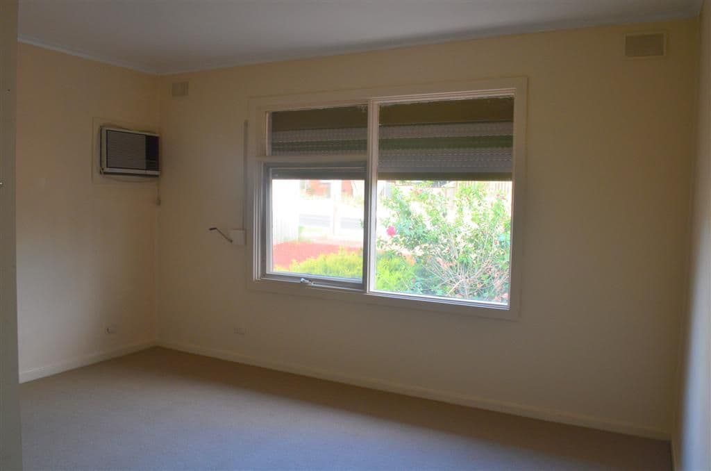 35 McKinna Road, CHRISTIE DOWNS SA 5164, Christie Downs - Thumbnail 4