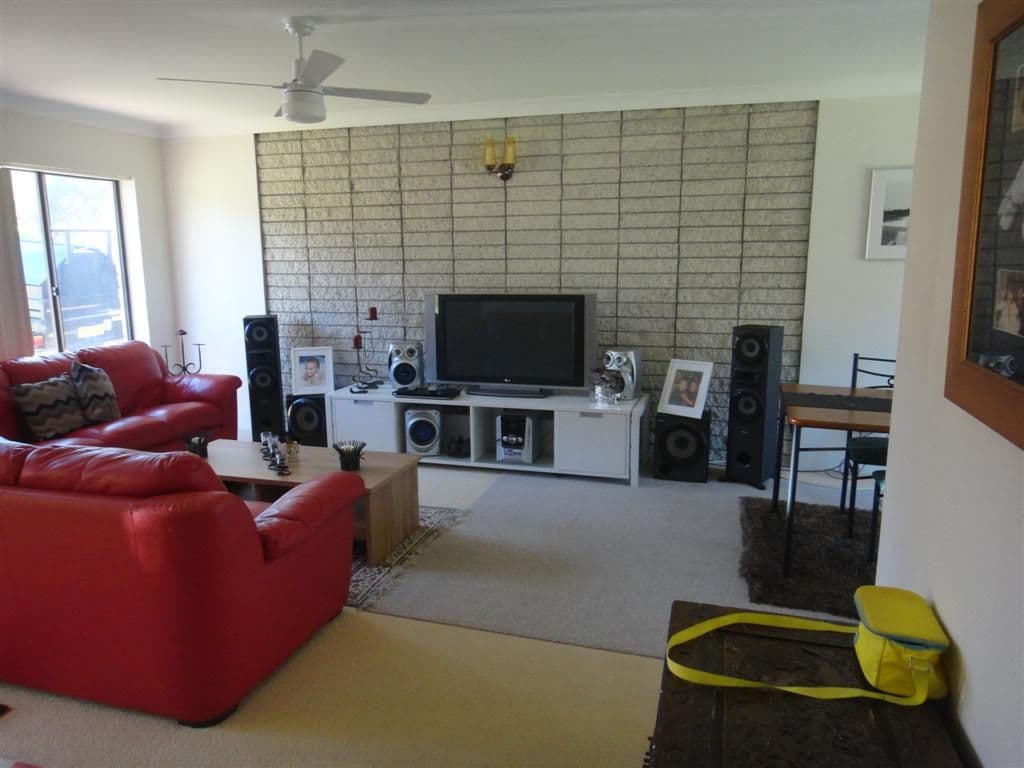 10 Kemp Street, SALAMANDER BAY NSW 2317, Salamander Bay - Thumbnail 2