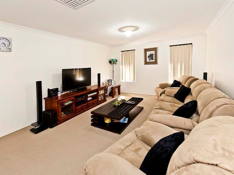 35 Korcula Boulevard, CANNING VALE WA 6155, Canning Vale - Thumbnail 3