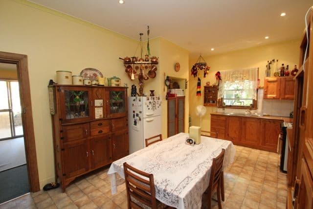 19 Morehead Street, BURRA SA 5417, Burra - Thumbnail 6