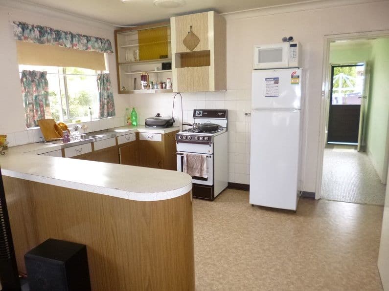 34A Moyes Street, MANJIMUP WA 6258, Manjimup - Thumbnail 2