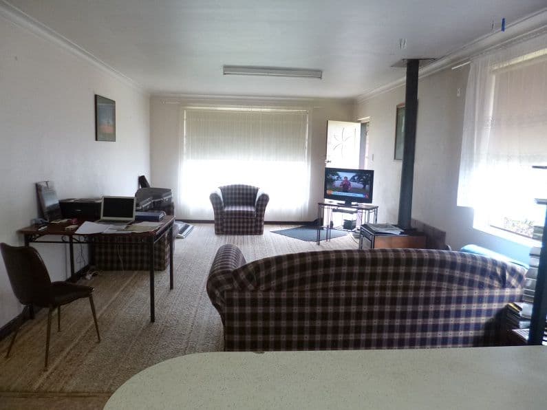 34A Moyes Street, MANJIMUP WA 6258, Manjimup - Thumbnail 3