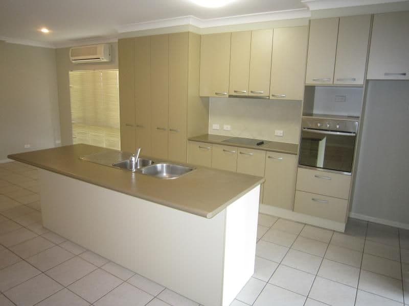 10 Sandover Close, BENTLEY PARK QLD 4869, Bentley Park - Thumbnail 3