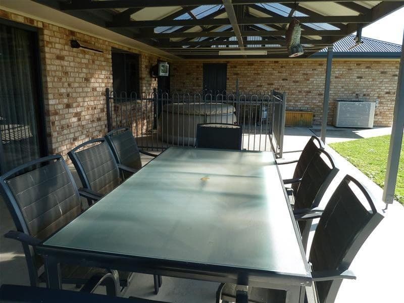 9 John Fallas Drive, MOUNT GAMBIER SA 5290, Mount Gambier - Thumbnail 2