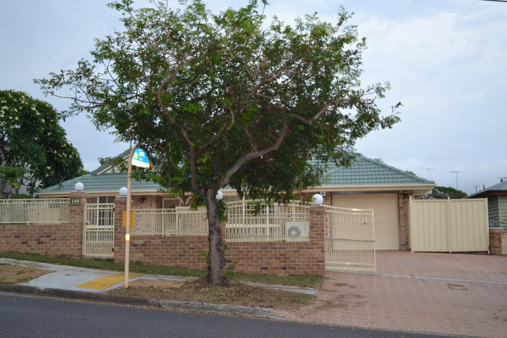 168 Nursery Road, HOLLAND PARK QLD 4121, Holland Park West - Image 1