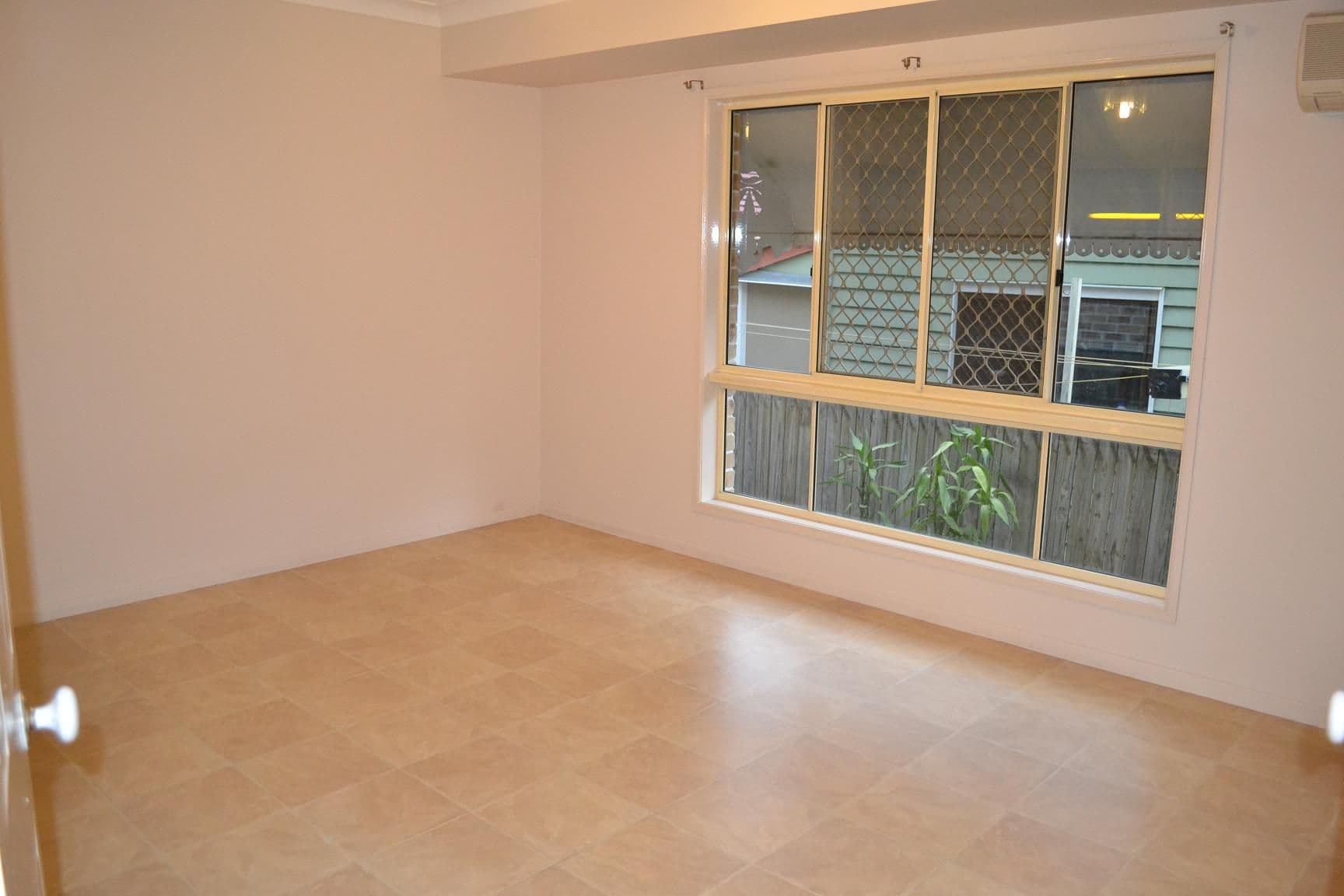 168 Nursery Road, HOLLAND PARK QLD 4121, Holland Park West - Thumbnail 5