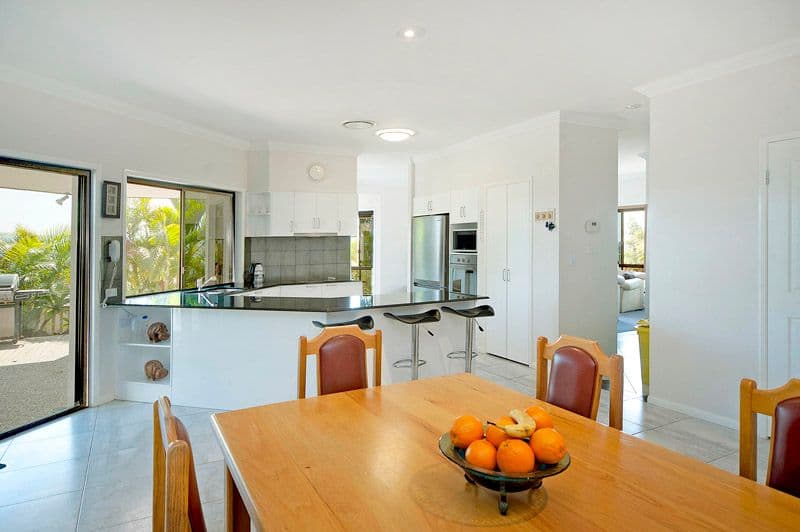 82 Salvado Drive, PACIFIC PINES QLD 4211, Pacific Pines - Thumbnail 5