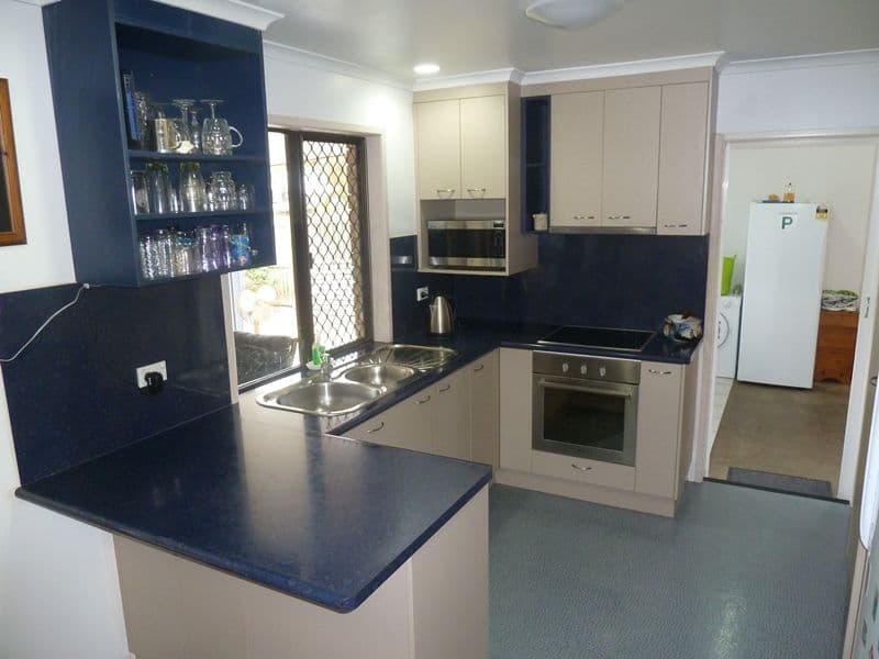 77 Tropical Avenue, ANDERGROVE QLD 4740, Andergrove - Thumbnail 2