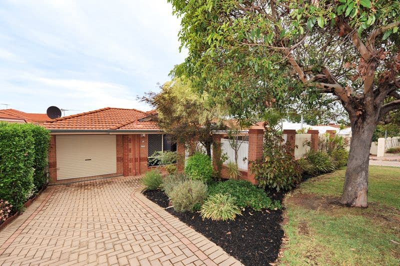21 Clearview Avenue, YOKINE WA 6060, Yokine - Image 1