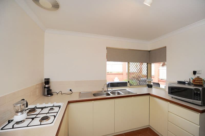 21 Clearview Avenue, YOKINE WA 6060, Yokine - Thumbnail 7