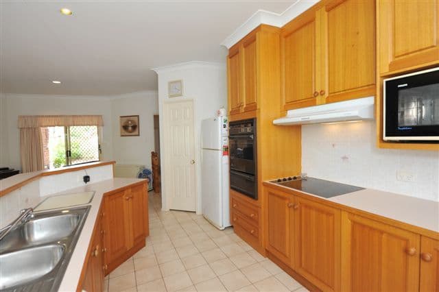 3 Ironbark Court, HIGHFIELDS QLD 4352, Highfields - Thumbnail 5