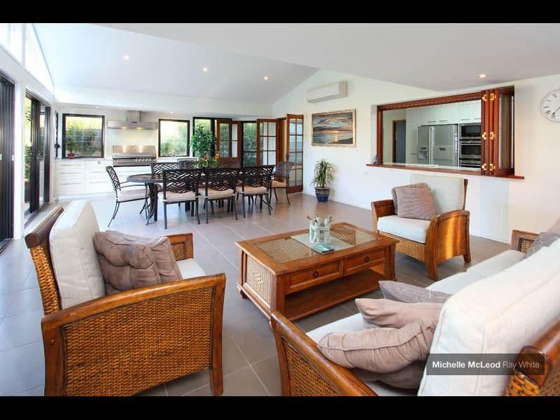 47 Marmindie Street, CHAPEL HILL QLD 4069, Chapel Hill - Thumbnail 3
