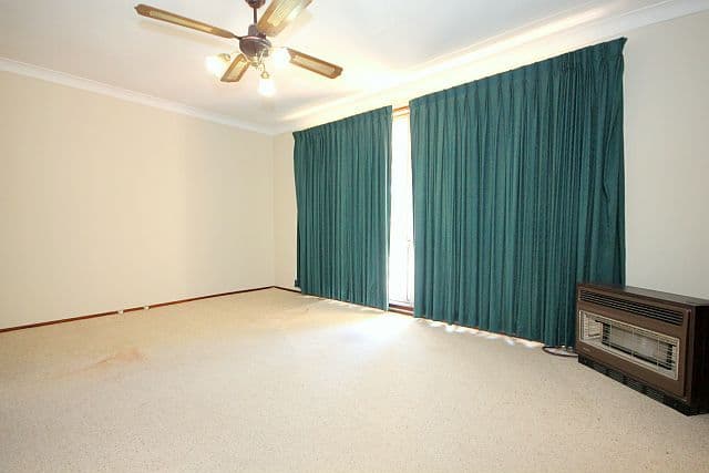 9 Grace Avenue, CONDELL PARK NSW 2200, Condell Park - Thumbnail 4