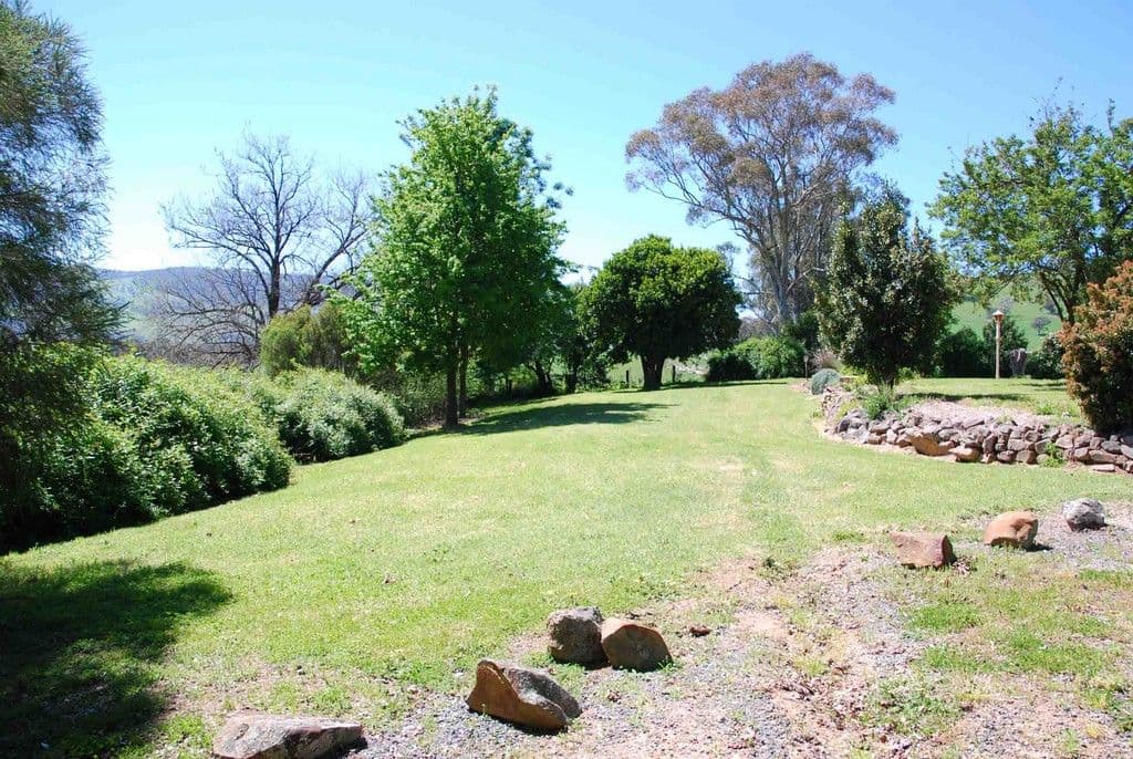 10 HARVEY Street, WALWA VIC 3709, Walwa - Thumbnail 5