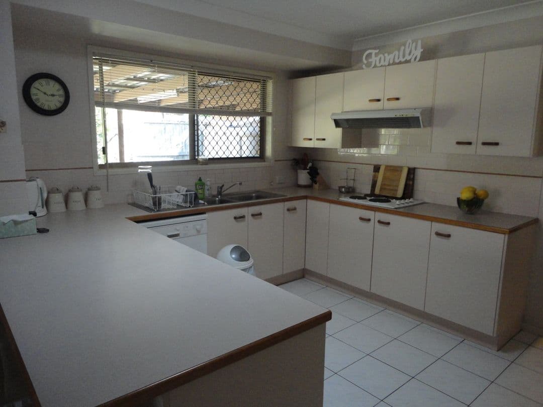7 Lynton Street, MIDDLE PARK QLD 4074, Middle Park - Thumbnail 3