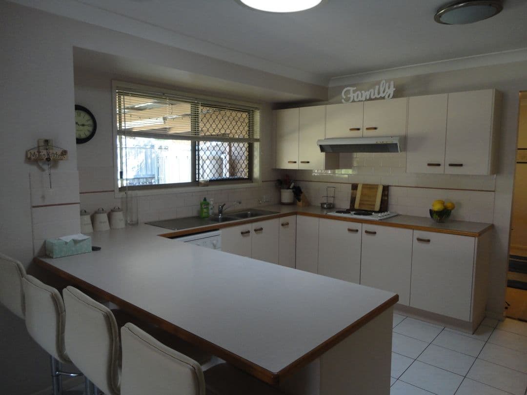7 Lynton Street, MIDDLE PARK QLD 4074, Middle Park - Thumbnail 4