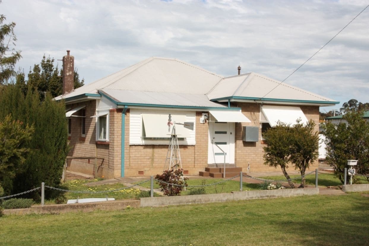 26 Murringo Street, YOUNG NSW 2594, Young - Thumbnail 3