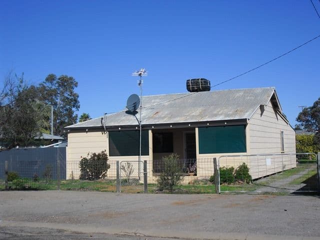 10 Robertson Street, CARNAMAH WA 6517, Carnamah - Thumbnail 5