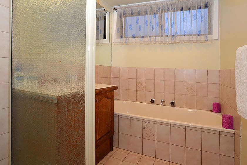 10 Newcombe Court, MILL PARK VIC 3082, Mill Park - Thumbnail 7
