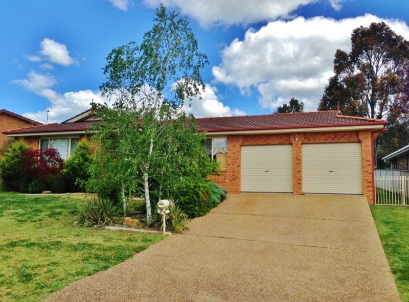 2 Pineview Circuit, YOUNG NSW 2594, Young - Image 1