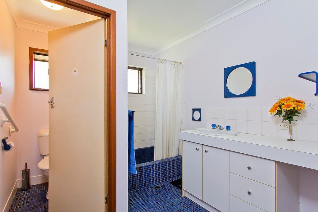 48 Mitchell Avenue, CURRUMBIN QLD 4223, Currumbin - Thumbnail 8
