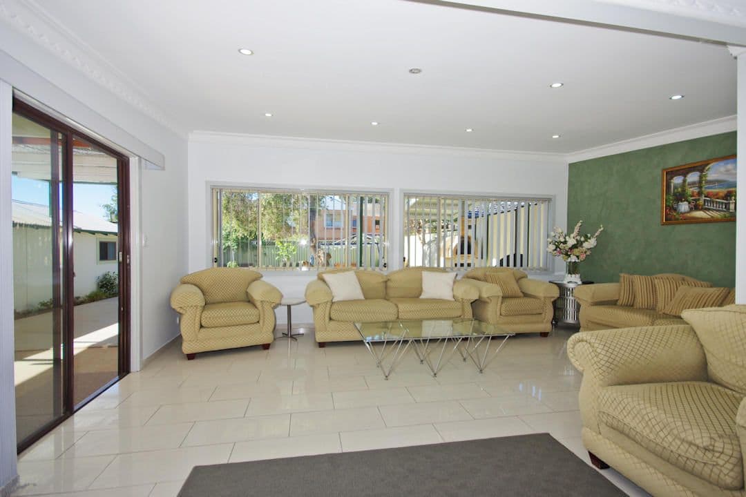 12 Russell Street, GREENACRE NSW 2190, Greenacre - Thumbnail 4