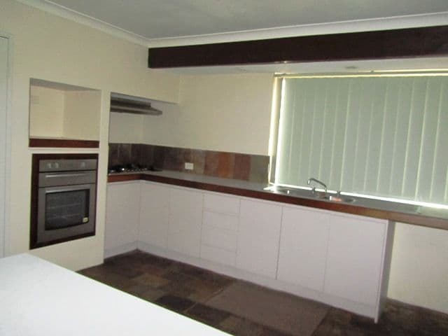 9 Graydon Grove, LEDA WA 6170, Leda - Thumbnail 6