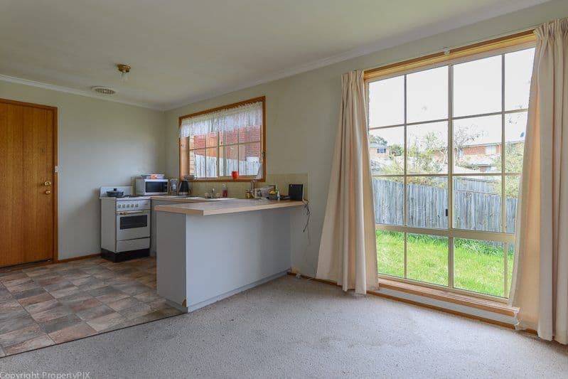 84 Hilton Road, CLAREMONT TAS 7011, Claremont - Thumbnail 6