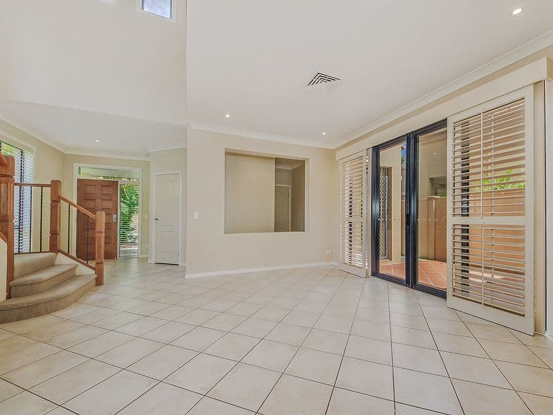51 'Lake Hills' 117 Palm Meadows Drive, CARRARA QLD 4211, Carrara - Thumbnail 6