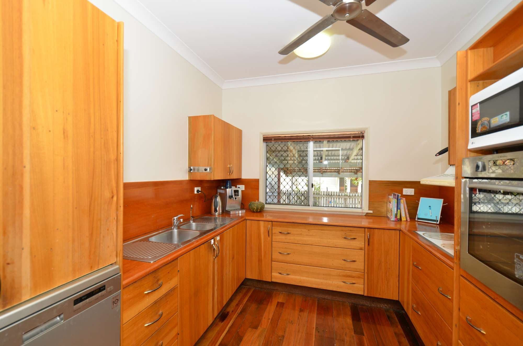 11 Tomkins Street, CLUDEN QLD 4811, Cluden - Thumbnail 2