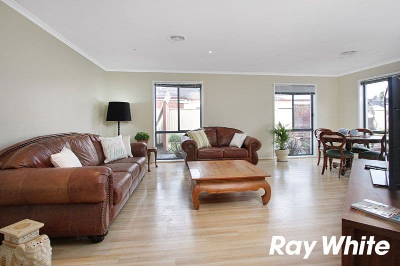 5 Cobalt Court, PAKENHAM VIC 3810, Pakenham - Thumbnail 4