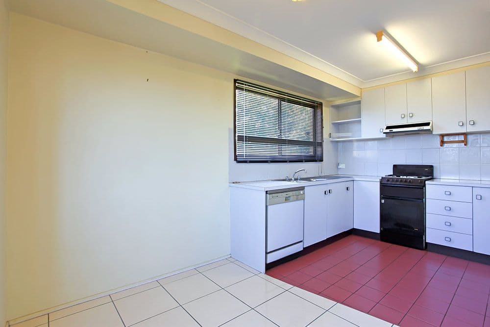 71 Glenvale Road, NEWTOWN QLD 4350, Newtown - Thumbnail 3
