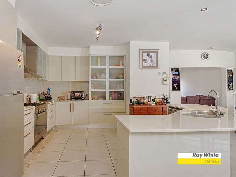 35 Lauradale Crescent, ORMEAU QLD 4208, Ormeau - Thumbnail 2
