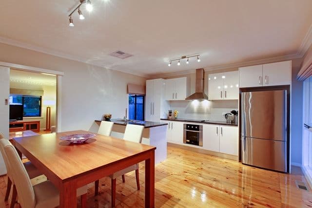 21 Tovey Street, Reservoir VIC 3073, Reservoir - Thumbnail 5