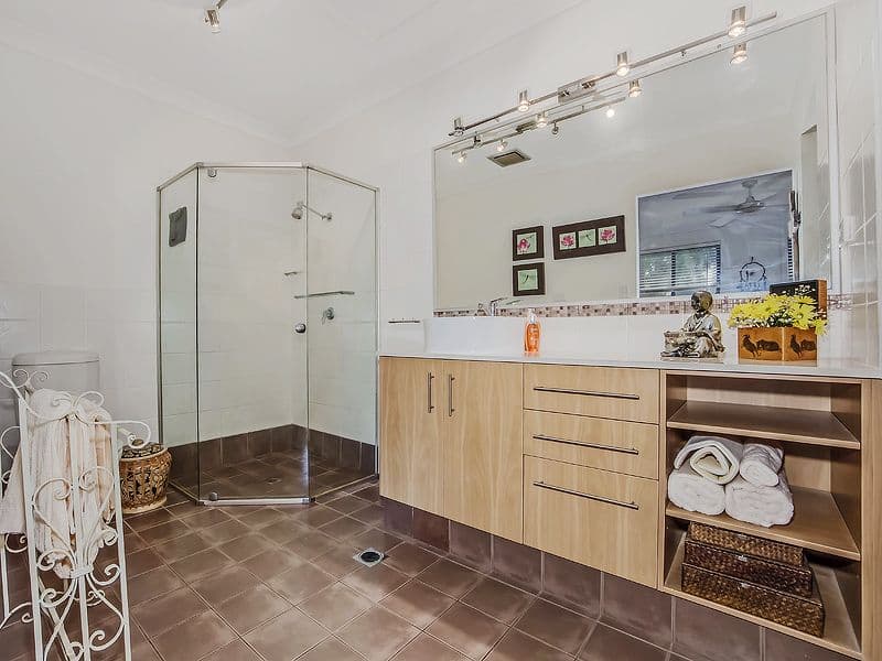12 Kentwood Drive, ROBINA QLD 4226, Robina - Thumbnail 6