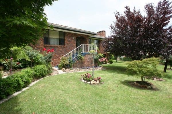 18 Wood Street, TENTERFIELD NSW 2372, Tenterfield - Image 1