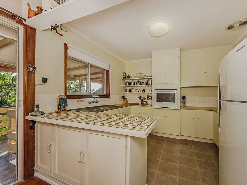 6 Hillview Parade, ASHMORE QLD 4214, Ashmore - Image 1