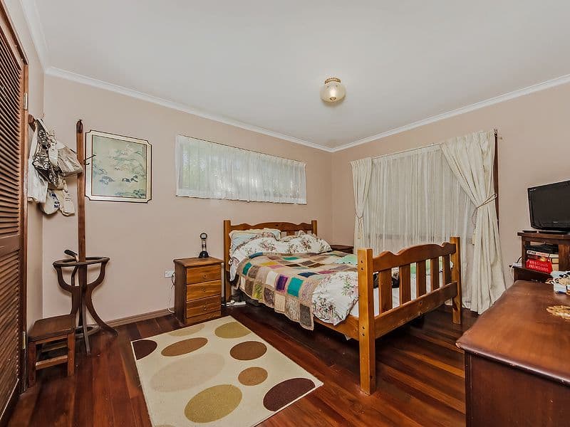 6 Hillview Parade, ASHMORE QLD 4214, Ashmore - Thumbnail 8