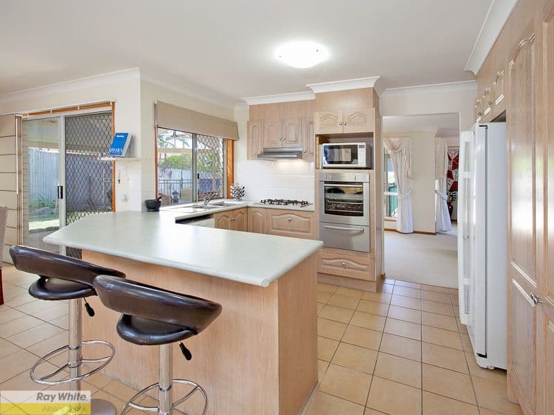 17 Fairhaven Place, ALBANY CREEK QLD 4035, Albany Creek - Thumbnail 3