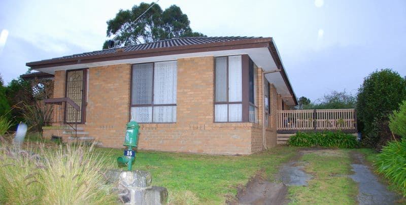15 Michelle Drive, HAMPTON PARK VIC 3976, Hampton Park - Image 1