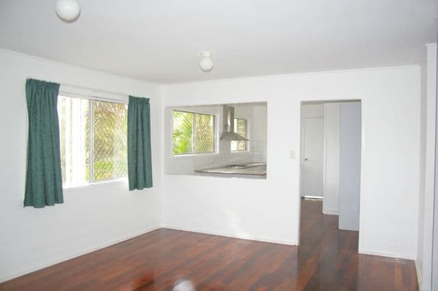 10 Kurrajong Street, WOODRIDGE QLD 4114, Woodridge - Thumbnail 5