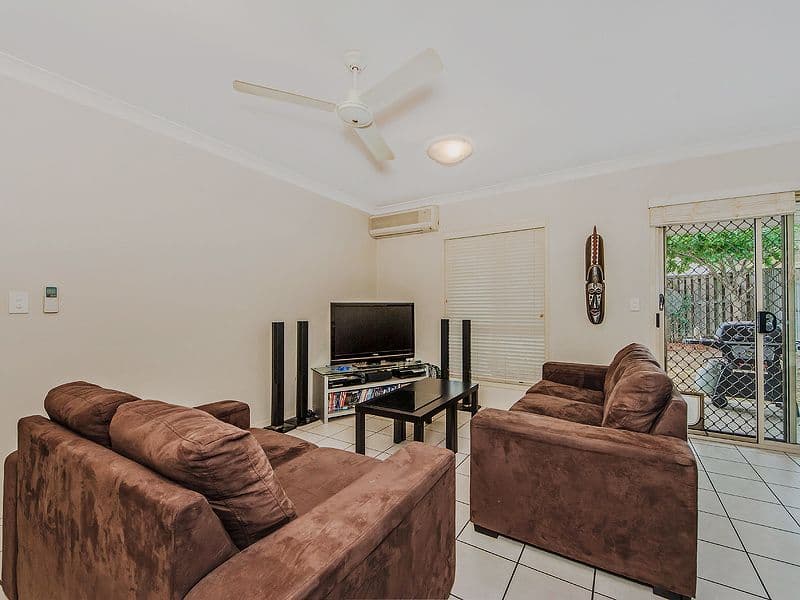 2 Pilar Court, MOLENDINAR QLD 4214, Molendinar - Image 1