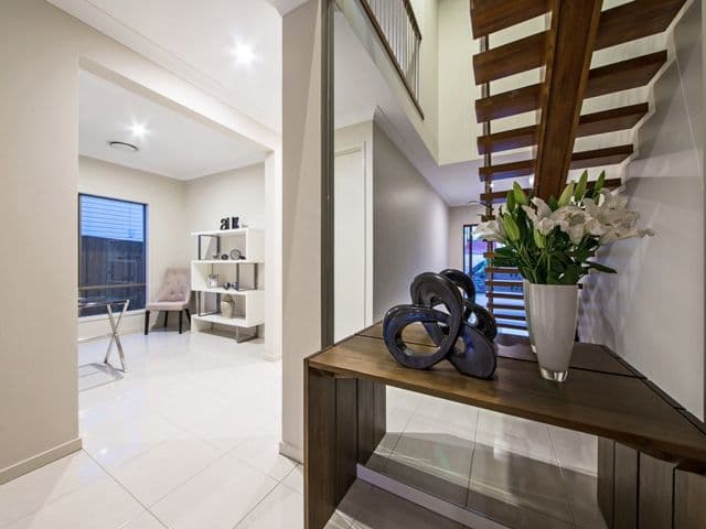 33 Brisbane Avenue, CAMP HILL QLD 4152, Camp Hill - Thumbnail 3