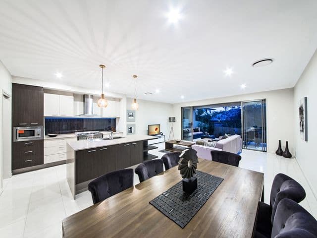 33 Brisbane Avenue, CAMP HILL QLD 4152, Camp Hill - Thumbnail 4