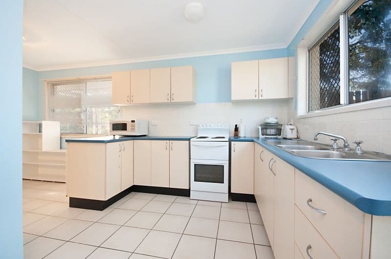 18 Geoffrey Court, RASMUSSEN QLD 4815, Rasmussen - Thumbnail 3