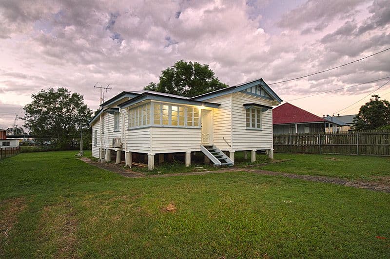 8 Lindsay Street, BUNDAMBA QLD 4304, Bundamba - Image 1